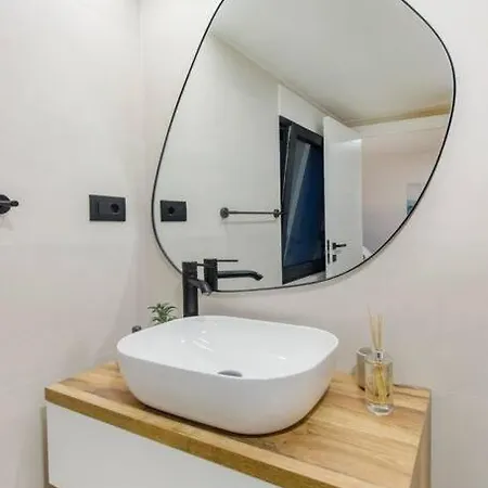 Seafront With Roofpool, Perfect Getaway Villa Vinišće