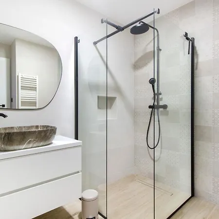 Villa Seafront With Roofpool, Perfect Getaway Vinišće