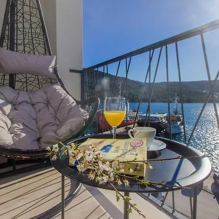 Seafront With Roofpool, Perfect Getaway Villa