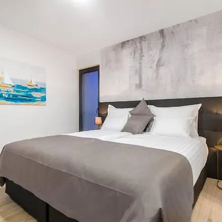 Seafront With Roofpool, Perfect Getaway *