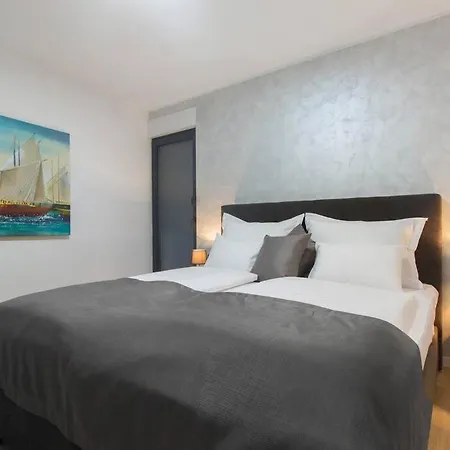 Seafront With Roofpool, Perfect Getaway