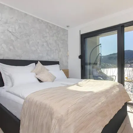 Seafront With Roofpool, Perfect Getaway Βίλα Vinišće