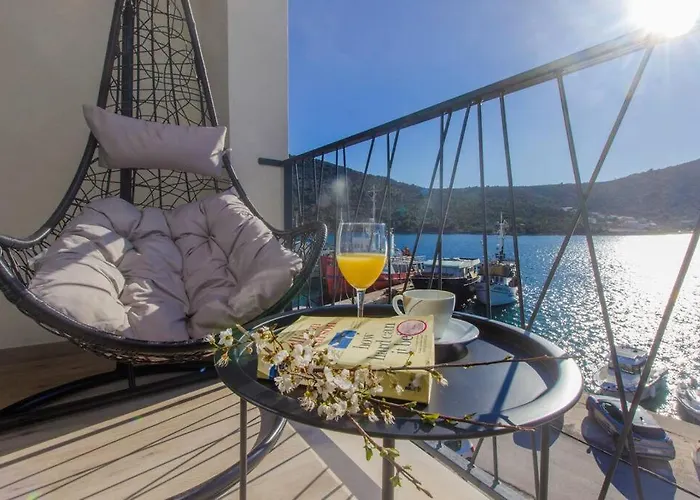 Seafront With Roofpool, Perfect Getaway Willa
