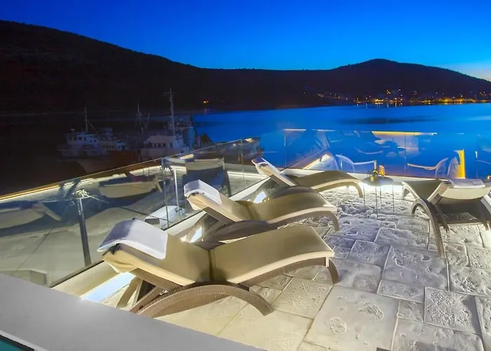 别墅 Seafront With Roofpool, Perfect Getaway *