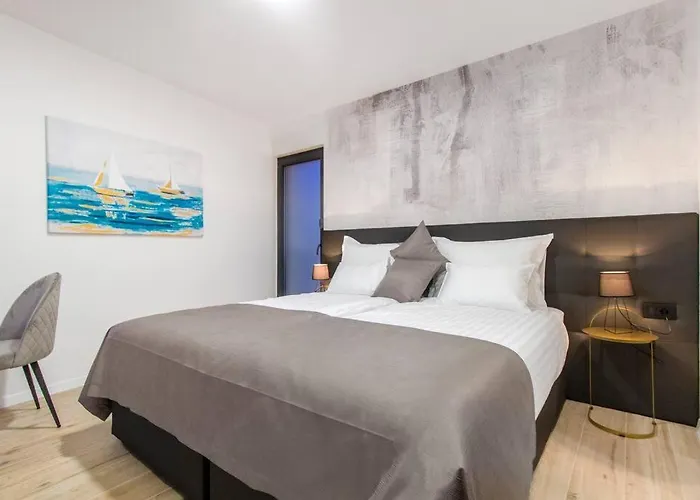 Seafront With Roofpool, Perfect Getaway *