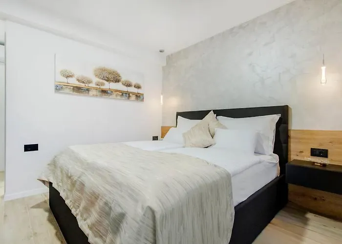 Seafront With Roofpool, Perfect Getaway