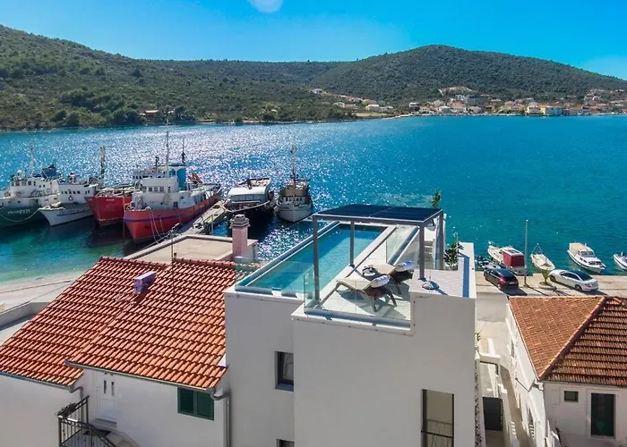 Seafront With Roofpool, Perfect Getaway Willa