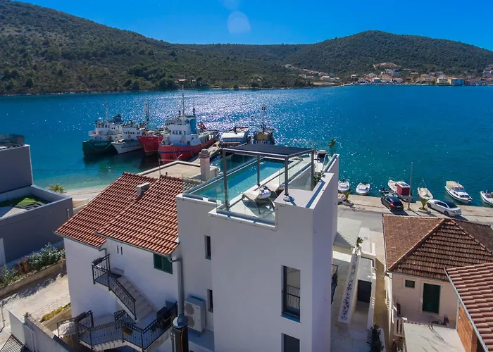 Seafront With Roofpool, Perfect Getaway Willa
